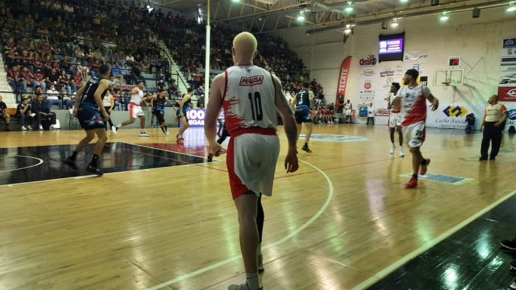 Hoy se juega en casa