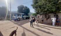 EN FÁTIMA Entregan material a falsos damnificados