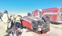 EN LA CARRETERA GUAYMAS HERMOSILLO  Muere agente de PESP al volcarse