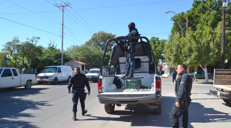 OPERADOR DE TRÁILER Agradece la presencia de policías