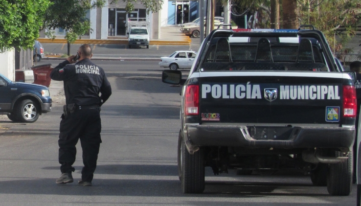 POR DAÑAR AUTO ESTACIONADO  Buscan a “El Memo”