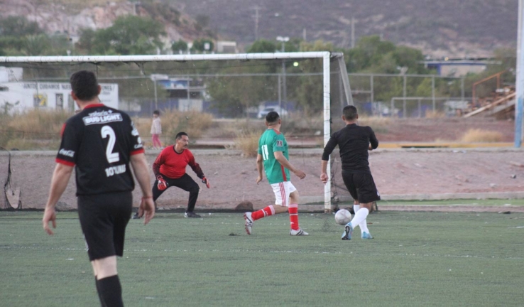 Toros derrota a Proyecto Barranco