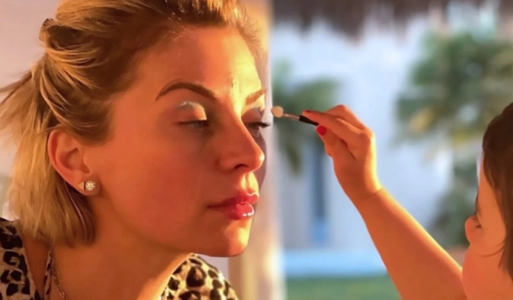 Ludwika Paleta muestra el talento de su hija Bárbara mientras se deja consentir