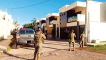 Decomisan armas, drogas y vehículos