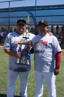    Eduardo Beltrán, gran jugador y manager     Un pelotero icónico que también supo de las mieles de un tricampeonato, como timonel   