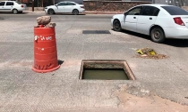 Siguen robándose tapaderas