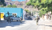 EN BARES Y CANTINAS  Realiza Semar cateo