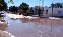 Hastiados por aguas negras  Hartos empalmenses por fugas de drenaje en diferentes sectores del municipio