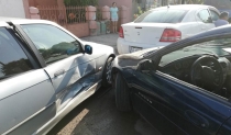 POR FALTA DE PRECAUCIÓN  Participa en choque