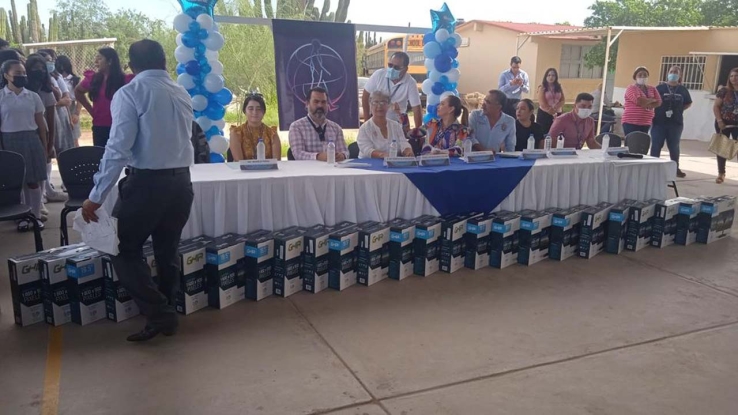 Ayudan a Telesecundaria