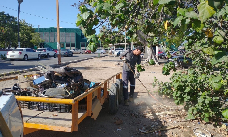    EN EL RESCATE DE ESPACIOS PÚBLICOS  Trabaja arduamente Ayuntamiento