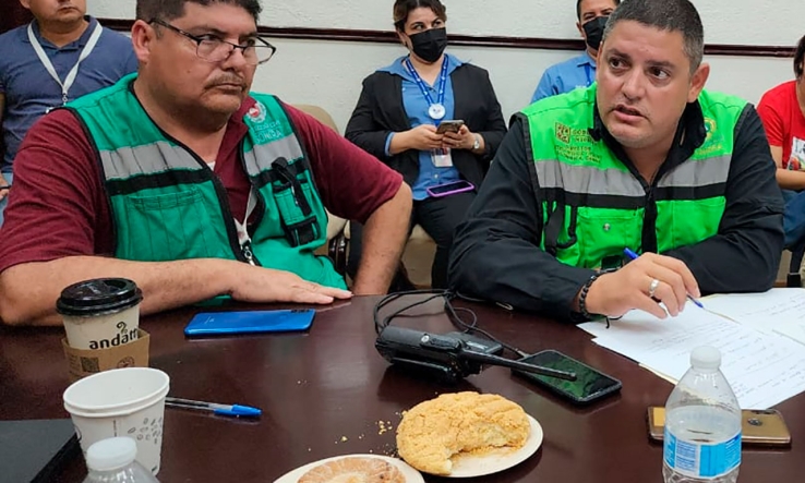 Suspenden actividades académicas y laborales
