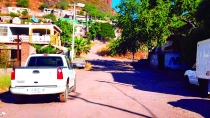 Solicitan vecinos pavimentación de calle 30