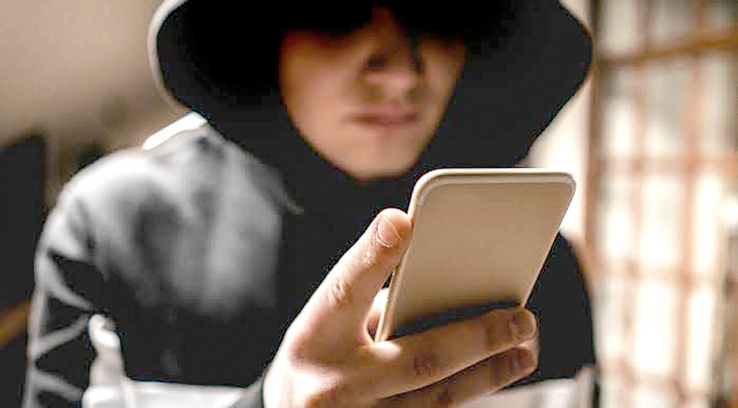 Mediante mensajes intentan extorsionar a mujer