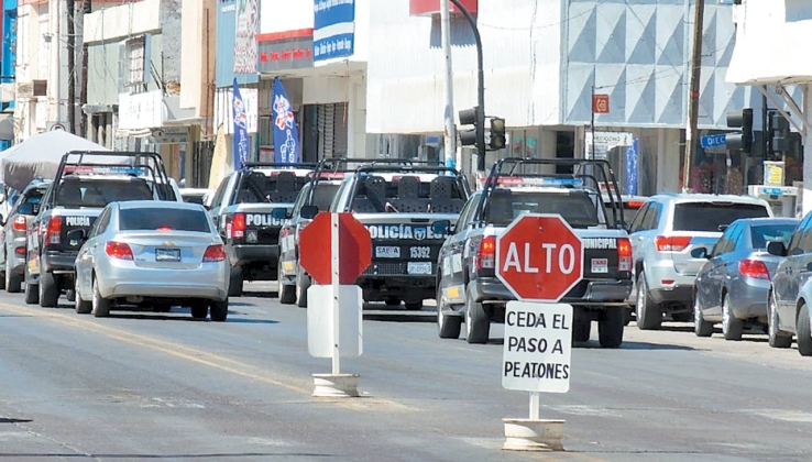 EN ÁREA COMERCIAL Reportan a personas armadas