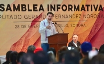Acompañado del gobernador Alfonso Durazo Encabeza Fernández Noroña asamblea