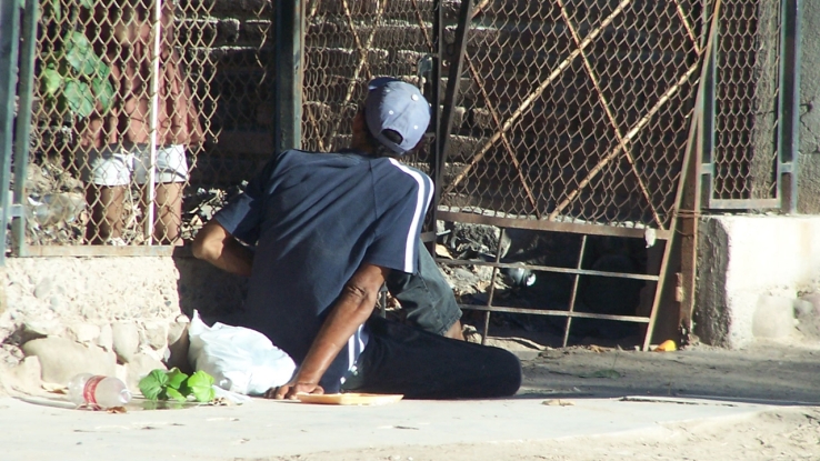 EBRIO SUJETO  Detenido por ocasionar problemas