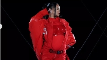 El significado del espectacular anillo del Super Bowl personalizado para Rihanna