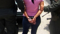 La allanadora fue entregada a las autoridades.