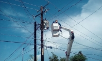 Se quedan a oscuras  Por enésima vez falla el transformador ahora fueron cinco horas sin luz