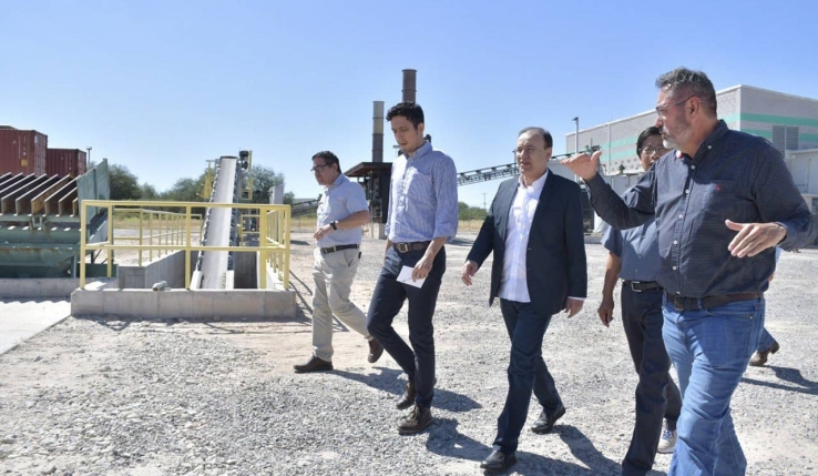 EL GOBERNADOR ALFONSO DURAZO MONTAÑO Destaca potencial de Sonora para explotar litio