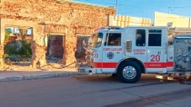 Bomberos atienden incendios de maleza