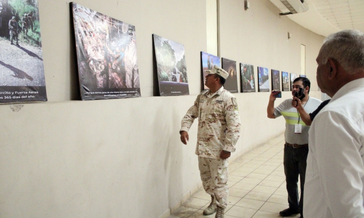 MEDIANTE FOTOGRAFÍAS  Exponen labor de milicia