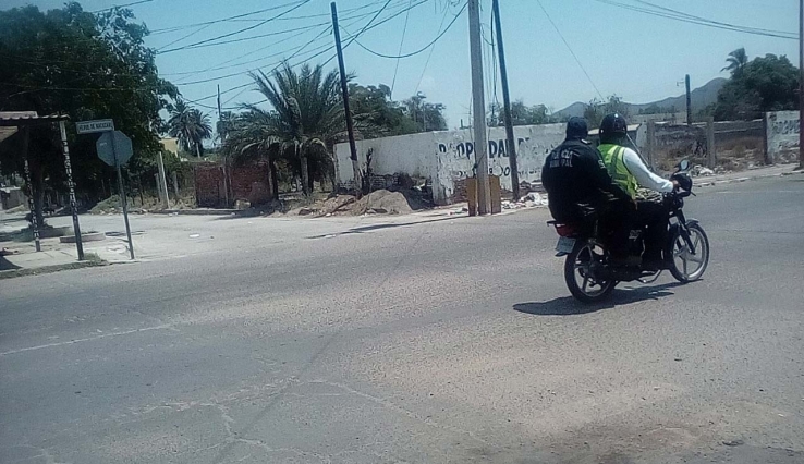 Intenta golpear a ex esposa