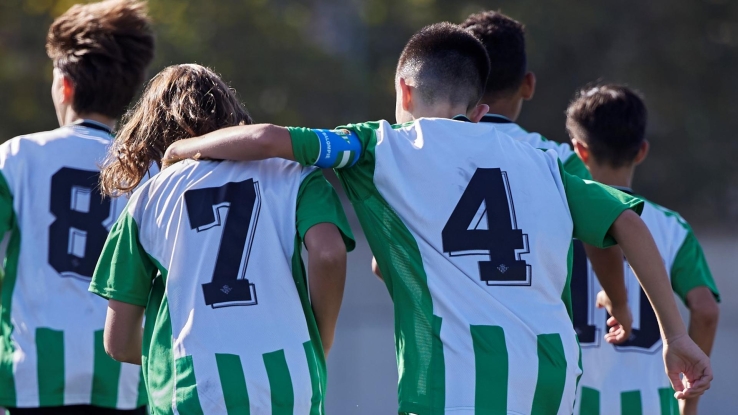 Intensa jornada del balompié infantil