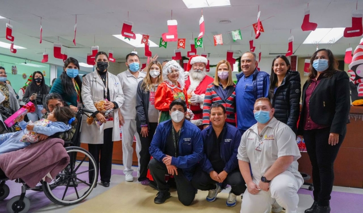 El voluntariado del DIF Sonora Llevan alegría a pacientes del Hospital Infantil
