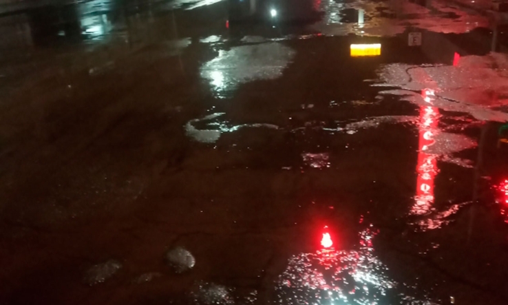 OTRA VEZ  Colapsa drenaje en el centro