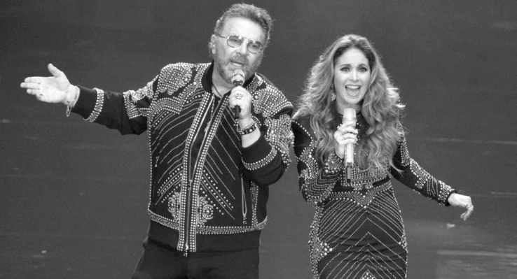 POR SUS 43 AÑOS DE CARRERA Felicita Mijares a Lucero y ella así le respondió