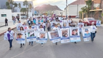 Mujeres buscando a mujeres y hombres