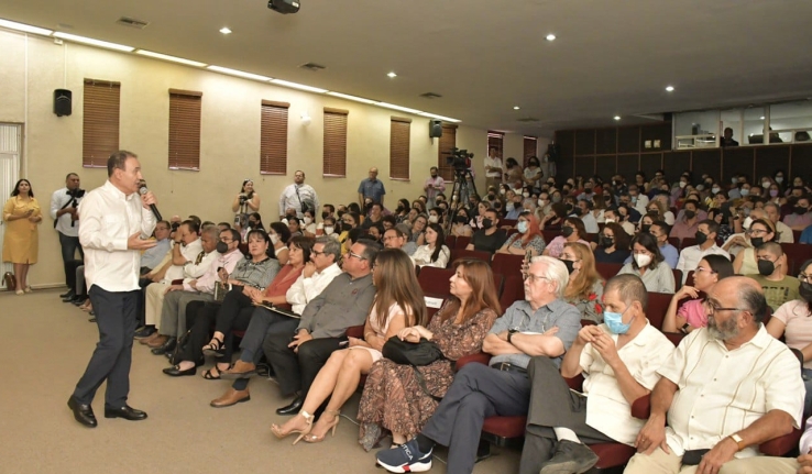AL CUMPLIR 40 AÑOS DE SERVICIO Ofrece gobernador respaldo al CIAD