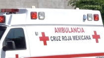 Se lesiona motociclista en aparatoso accidente