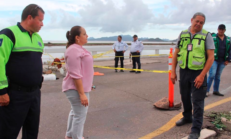 En puente ‘Douglas’…  Suspenden un carril de circulación