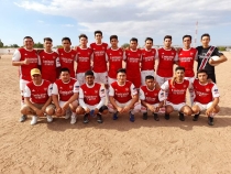 Cárdenas se impone ante el líder