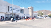 EN GUAYMAS Y EMPALME  Avanza entrega de uniformes escolares