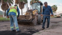 Continúa campaña de bacheo