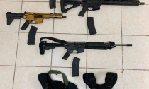 POR PORTACIÓN DE ARMAS  Vincula FGR a 4