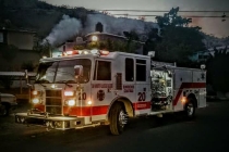 Se incendia lote baldío en el centro de Guaymas