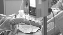 ENFERMA DE RICKETTSIA  Despierta del coma