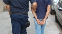 Detienen a escandaloso. Por estar alterando el orden detienen a visitante