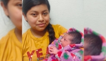 Nace niña Navidad 2022