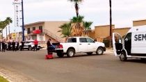 EN CALIFORNIA RESIDENCIAL  Acribillan a comandante del Cefereso
