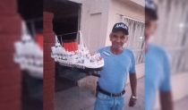 Toda una obra de arte realizó el guaymense. “Tito” hace arte con cartón y plastilina