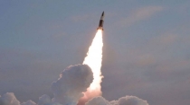 Corea del Norte dispara un misil balístico; Japón alerta por riesgo