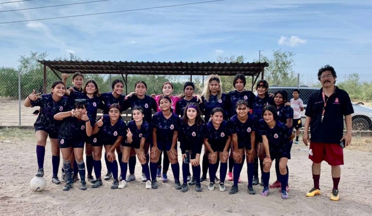 Partidazo entre Luceros y las Plebes