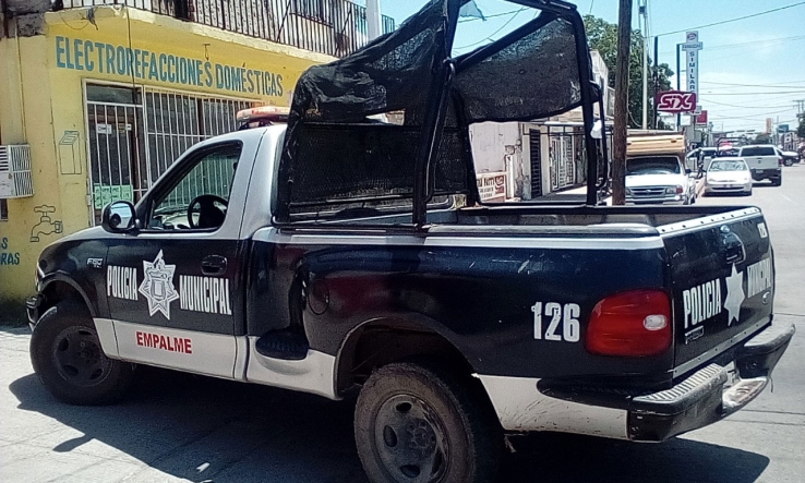 EBRIOS SUJETOS  Ocasionan daños a viviendas