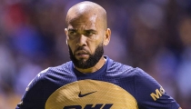 Pumas echa a Dani Alves, tras presunta agresión sexual